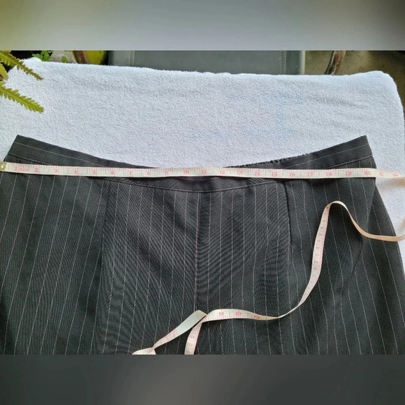 Penningtons Two Piece Pinstripe Pants and Short Sleeve Top Suit size  26 - Picture 13 of 16